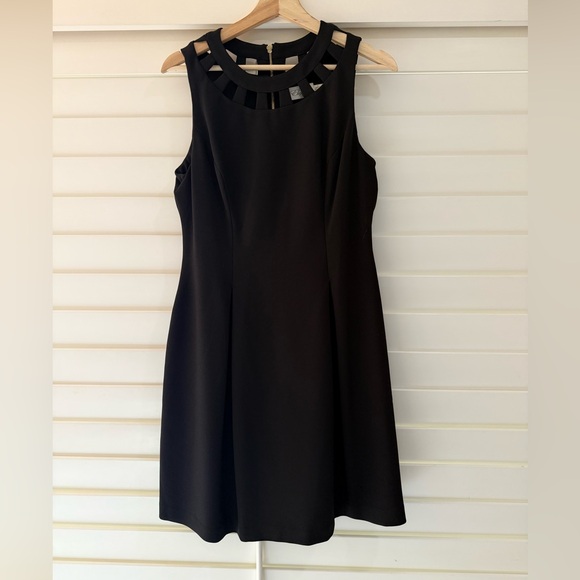 Eliza J Dresses & Skirts - Eliza J Black Cutout Neckline Mini Dress